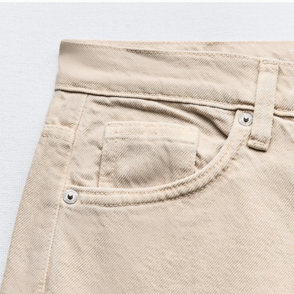 ZARA BEIGE STUDDED MID-RISE FULL LENGTH JEANS.              ✨️SIZE 4(36) & 8(40) - Picture 5 of 6